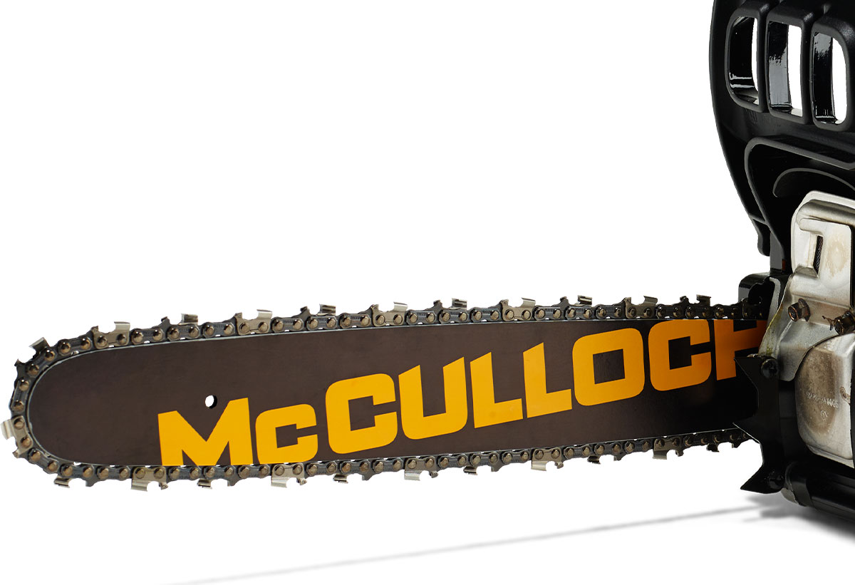 Απεικονίζεται το πορσελανάτο πλακάκι τοποθετημένο σε ένα χώρο